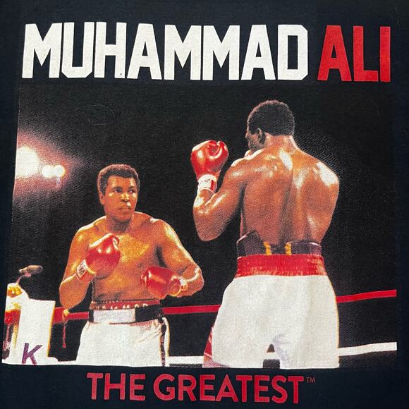 Muhammad Ali Men's MD "The Greatest" Graphic T-shirt NWT - Picture 2 of 4